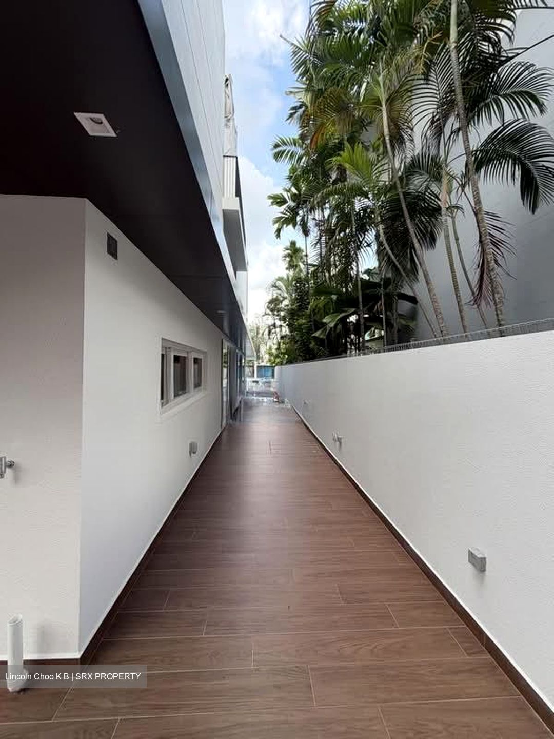 Brighton Crescent (D19), Terrace #590961641